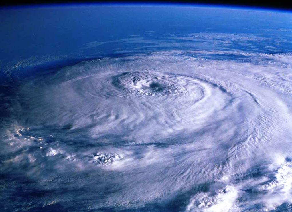 Example of expansive dense hurricane with well defined eye